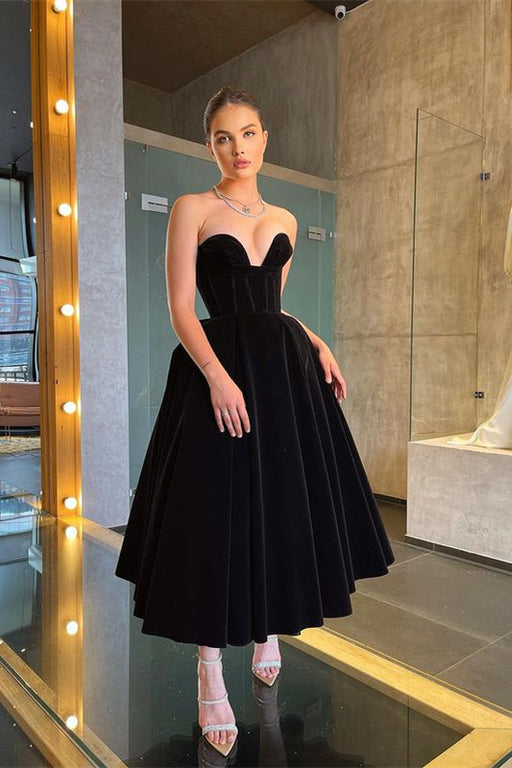 Black Tea-Length Prom Dress