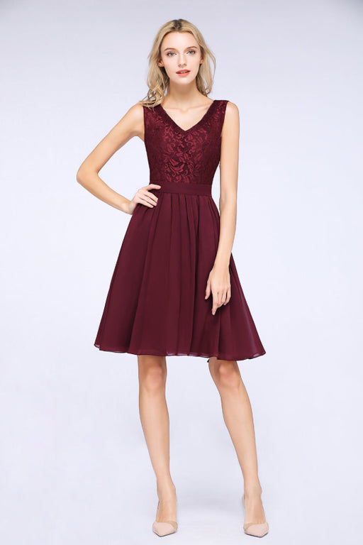 Bridelily Elegant Lace V-Neck Short Burgundy Chiffon Bridesmaid Dress with Ruffle