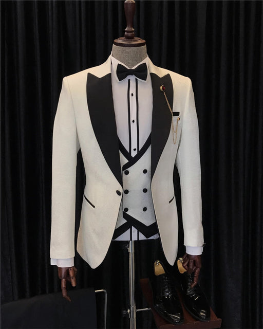 Cedric Chic White Three Pieces Jacquard Wedding Suits For Men