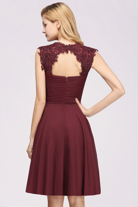 Bridelily Cute Chiffon Round Neck Short Burgundy Bridesmaid Dresses with Appliques