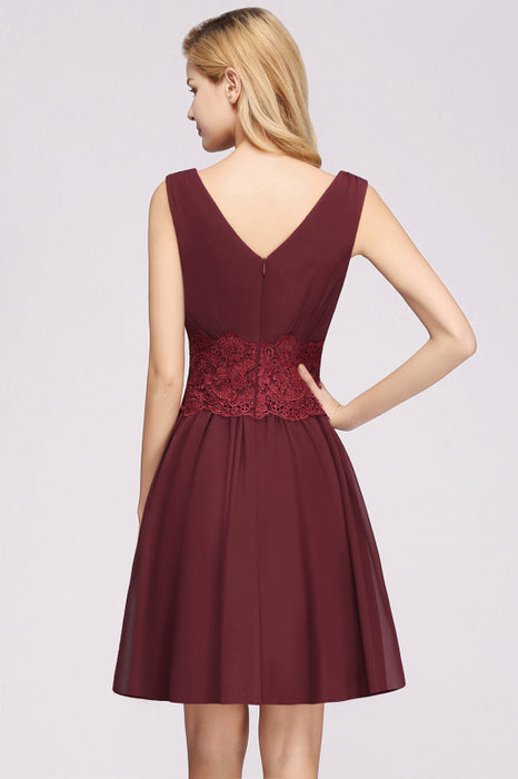 Bridelily Pretty V-Neck Short Sleeveless Lace Bridesmaid Dresses Online