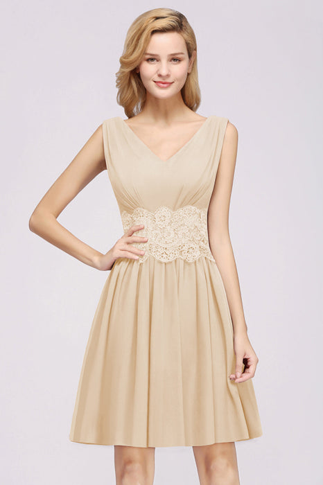 Bridelily Pretty V-Neck Short Sleeveless Lace Bridesmaid Dresses Online