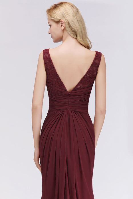 Bridelily Mermaid Scoop Sleeveless Lace Burgundy Bridesmaid Dresses with Pleats