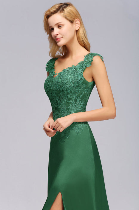 Bridelily Elegant V-Neck Dark Green Lace Bridesmaid Dresses with Front-Slit