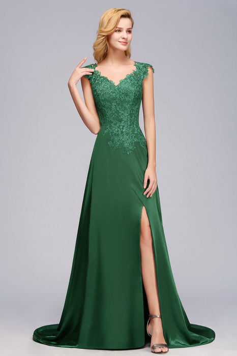 Bridelily Elegant V-Neck Dark Green Lace Bridesmaid Dresses with Front-Slit