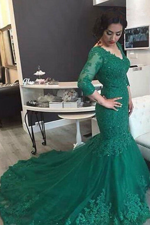 Emerald 3/4 Sleeve V-Neck Mermaid Prom Dress with Lace Appliques