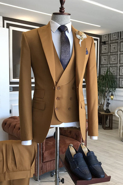 Eugene Glamorous Khaki Peaked Lapel Three Pieces Prom Suits