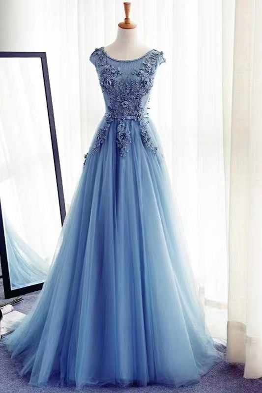 Gorgeous Jewel Sleeveless A-Line Tulle Prom Dress with Appliques