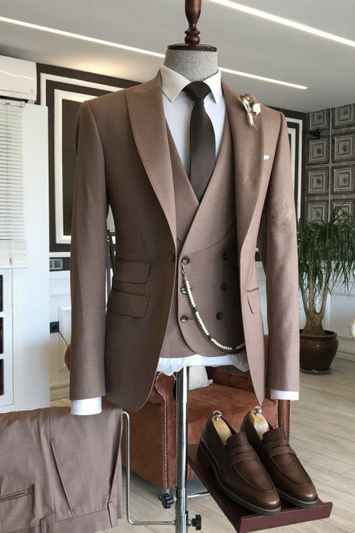 Ferdinand Light Brown Peaked Lapel Close Fitting Three Pieces Business Suits