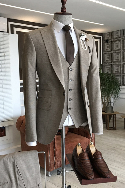 Doris Light Coffee Peaked Lapel Three Pieces Formal Business Suits