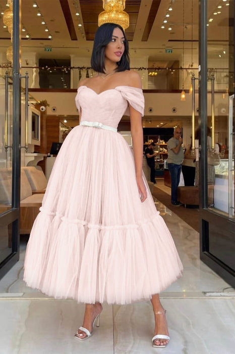 Light Pink Sweetheart Off-The-Shoulder Tulle Prom Dress with Belts