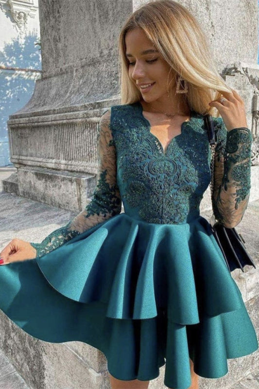 Long Sleeves Short Prom Dress with Appliques