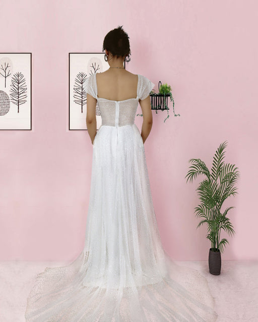 Long White Spaghetti Strap Sleeveless Elegant Tulle Prom Dress