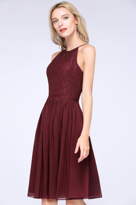 Bridelily Lovely Burgundy Lace Short Bridesmaid Dress With Spaghetti-Straps