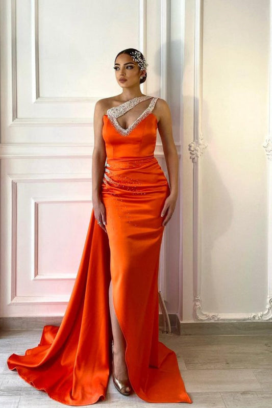 One-Shoulder Mermaid Prom Gown with V-Neck and Dramatic Split