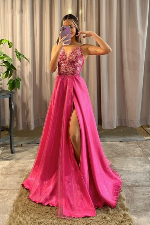 Pink V-Neck A-Line Long Prom Dress with Slit and Lace Appliqu¨¦s