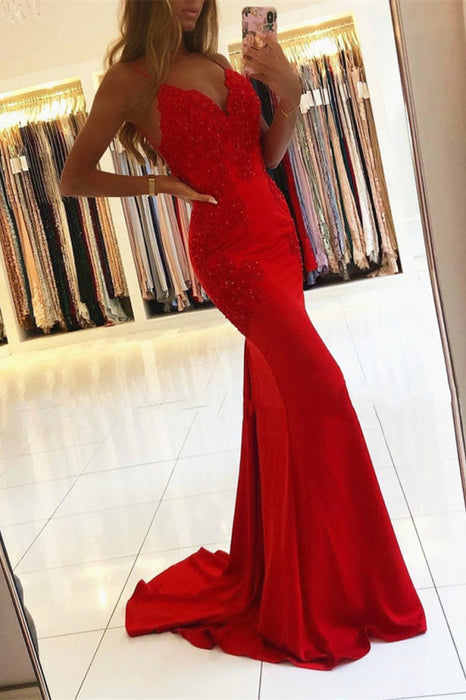 Scarlet Siren Mermaid Prom Gown Adorned with Delicate Appliques