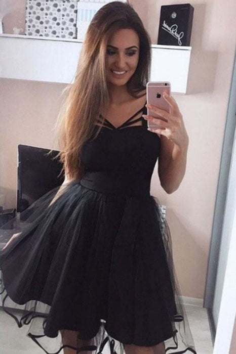 A-Line V-Neck Above-Knee Homecoming Black Tulle Cocktail Dress - Prom Dresses