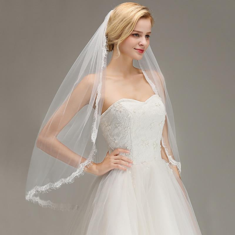 Eyelash Short One Layer Tulle Wedding Veils | Bridelily