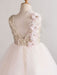 Flower Girl Dresses Jewel Neck Tulle Sleeveless Knee Length Princess Silhouette Flowers Kids Social Party Dresses