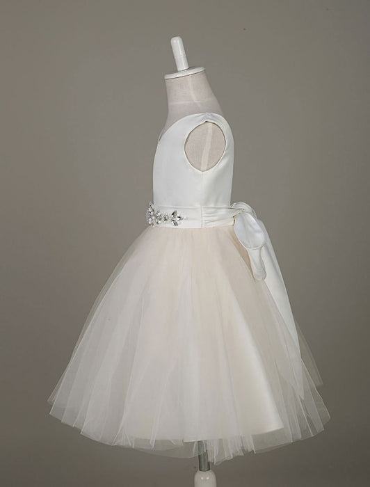 Flower Girl Dresses Tulle Satin V Neck Tutu Dress Ivory Beading Waist Sleeveless A Line Dinner Dress With Sash